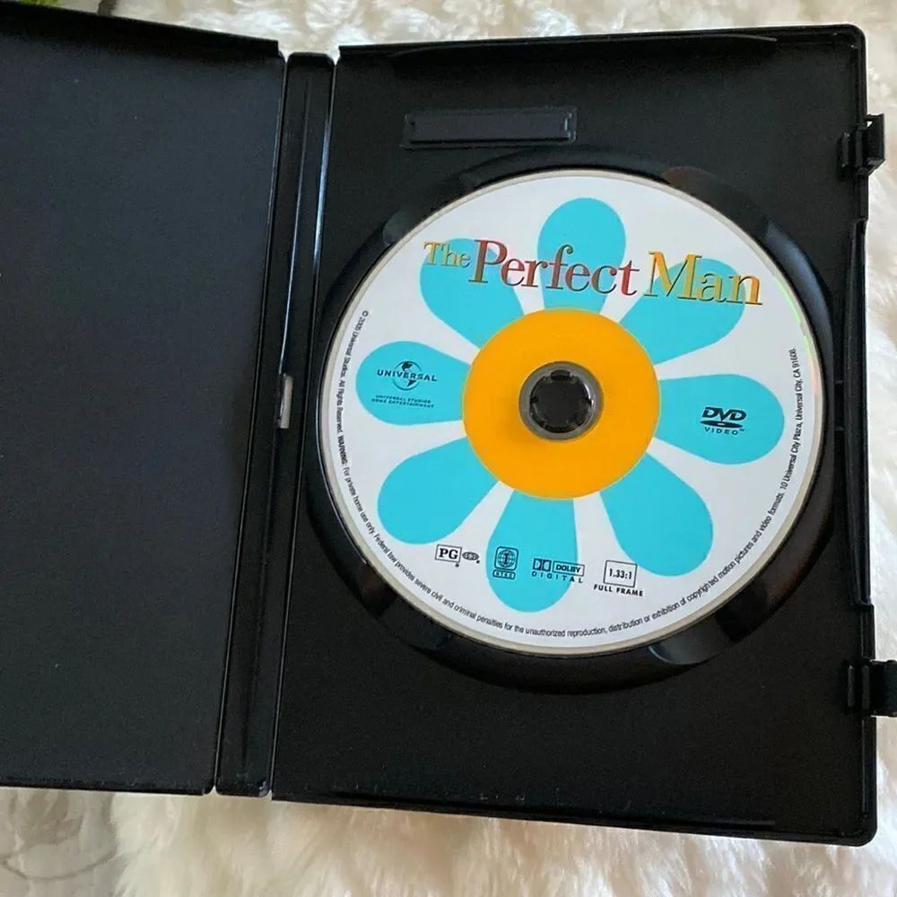 The Perfect Man DVD - Picture 3 of 4